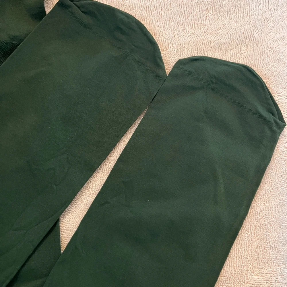 SNAG TIGHTS - 80 Denier Tights - Hit the Bottle Green - Size E - Picture 4 of 7